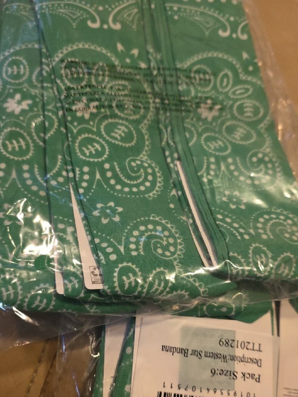 NWT Time and Tru Green Paisley Bandanas - Multi-Pack